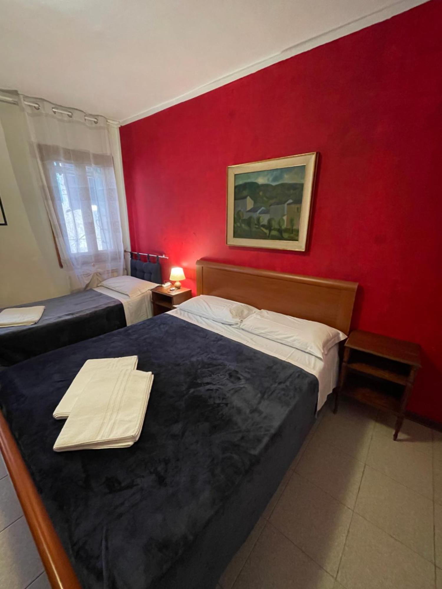 Apartment Comfortable Near Train Station